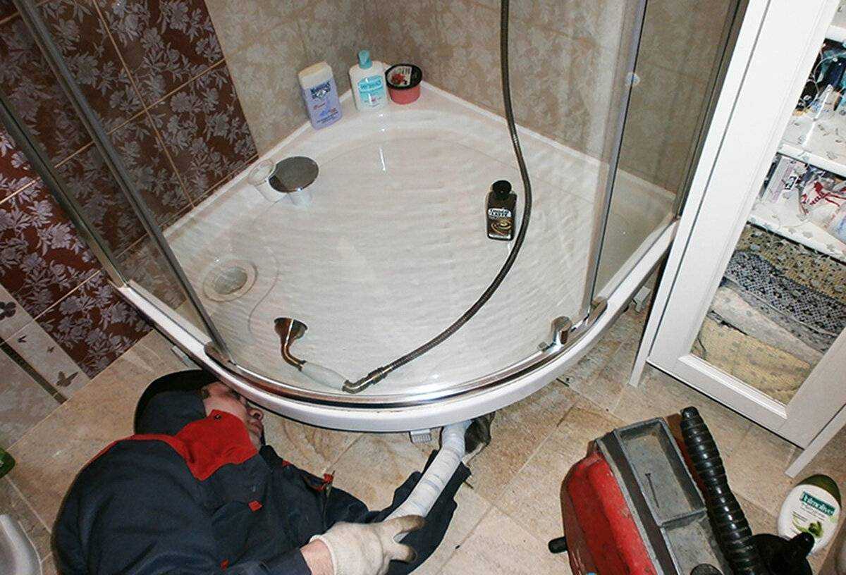 Как выбрать душевую кабину: советы профессионала