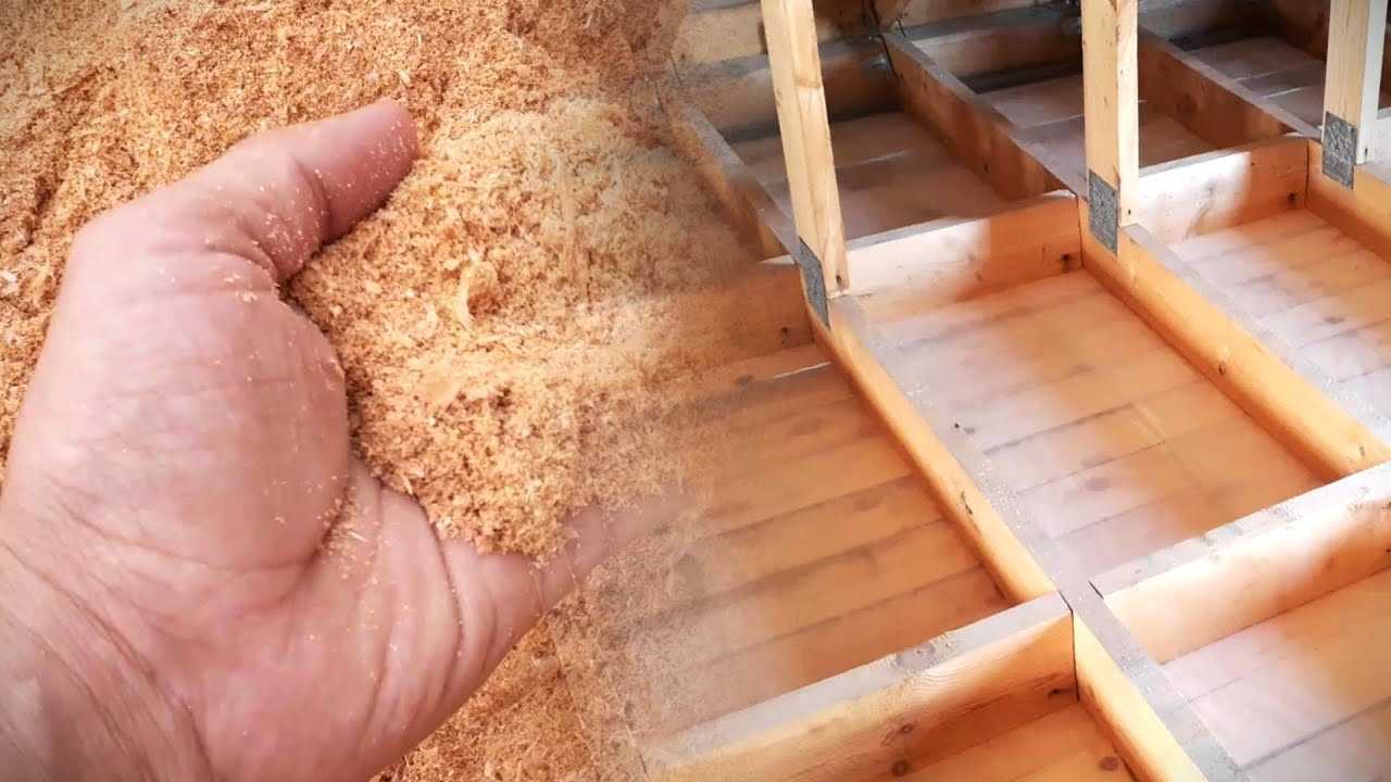 Чем утеплить потолок частного дома снаружи и изнутри недорого