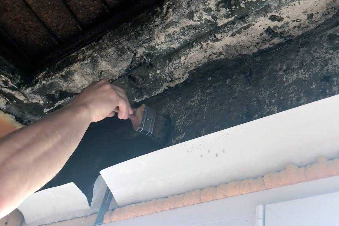 Гидроизоляция потолка в квартире, изнутри в ванной, как сделать защиту потолка от протечек, герметизация глубокого проникновения, мастика